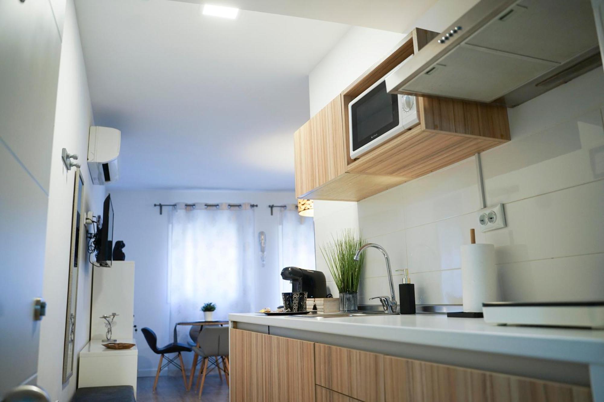 Apartamentos Suites Cariatide Plasencia Exterior photo